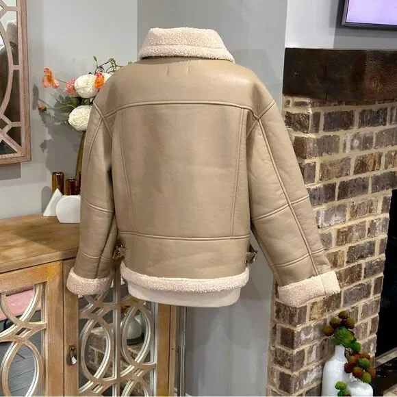 HEARTLOOM Women’s Matin Sherpa Jacket Coat in the Size Large - Picture 8 of 14